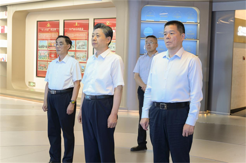 省人大常委會副主任王藝華到我會開展基層立法聯(lián)系點調(diào)研